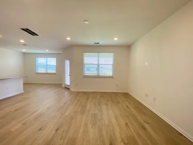 $1,945 | 205 Saide Street, Georgetown, TX 78626