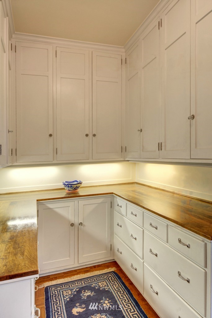 1223 Spring Street, Unit 400 Seattle, WA 98104 - Photo 9 of 13
