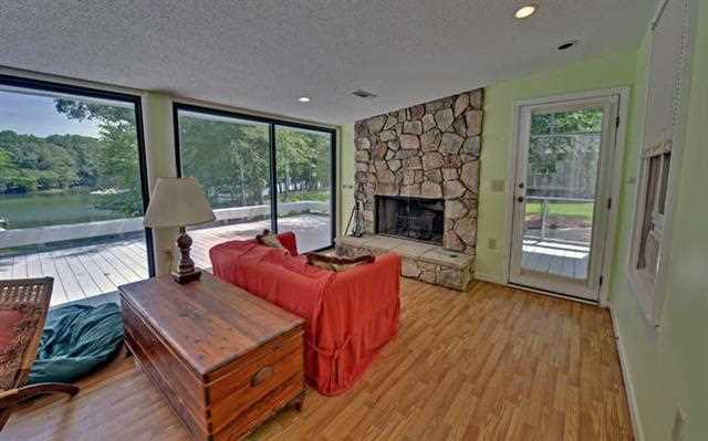 423 Smith Point Road Townville, SC 29689 - Photo 1 of 25 Gallery Image 1