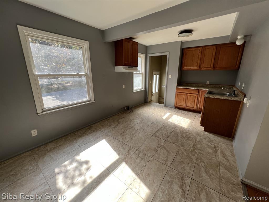 20005 Kinloch Street Redford, MI 48240 - Photo 17 of 22