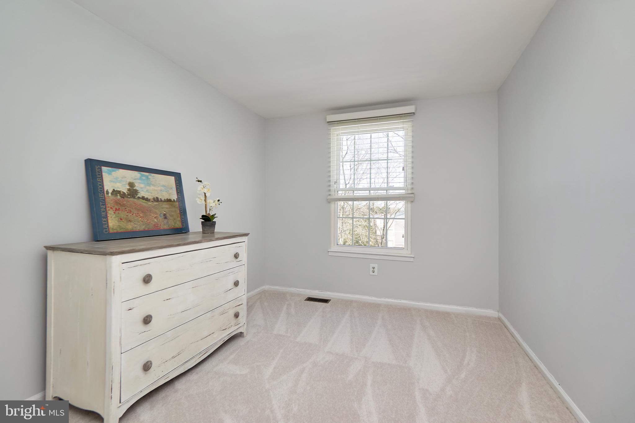 1676 Bayfield Way Reston, VA 20194 - Photo 19 of 30 Bedroom #2