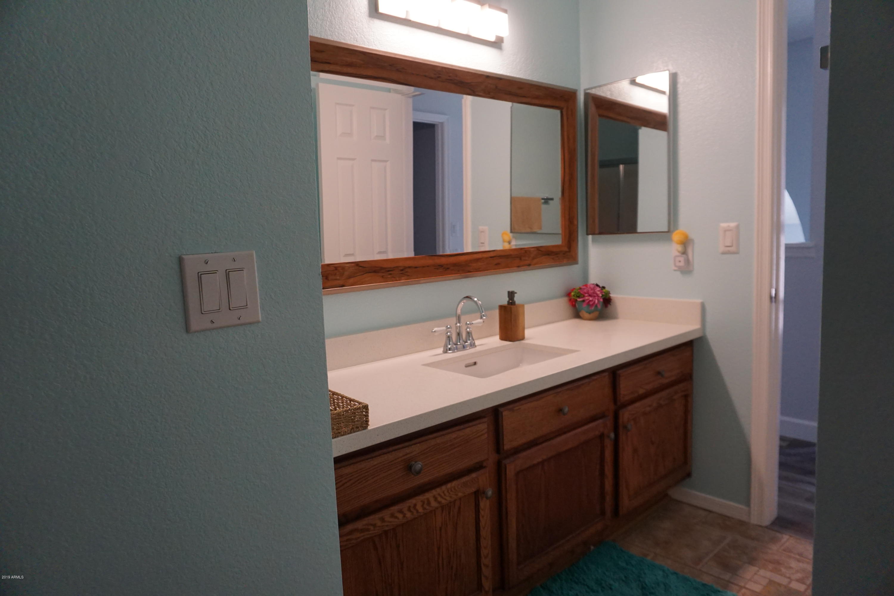 518 East Utopia Road Phoenix, AZ 85024 - Photo 35 of 48 IMG_1088