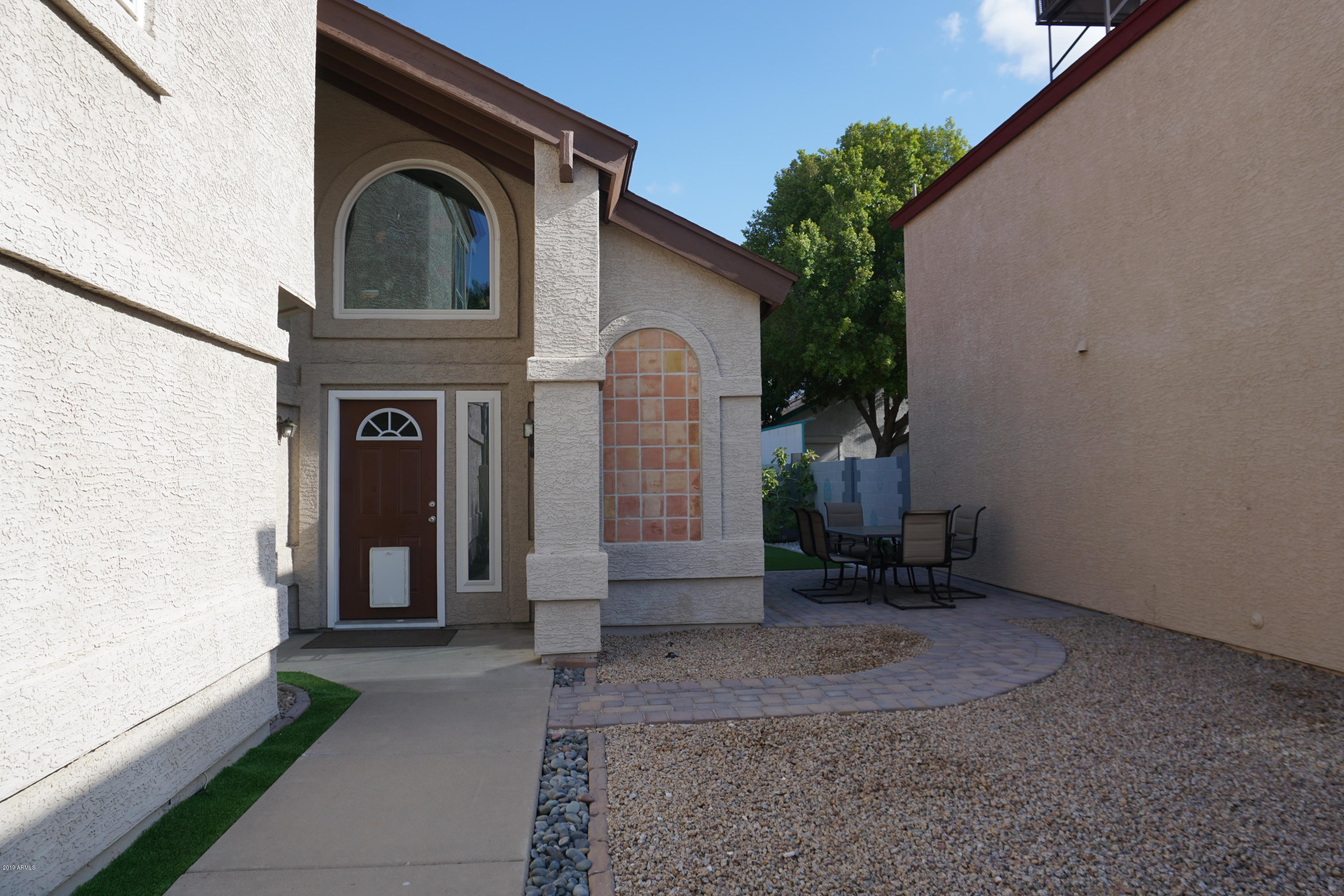 518 East Utopia Road Phoenix, AZ 85024 - Photo 7 of 48 IMG_1040
