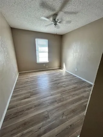 $1,725 | 2818 South Fielder Road, Arlington, TX 76015