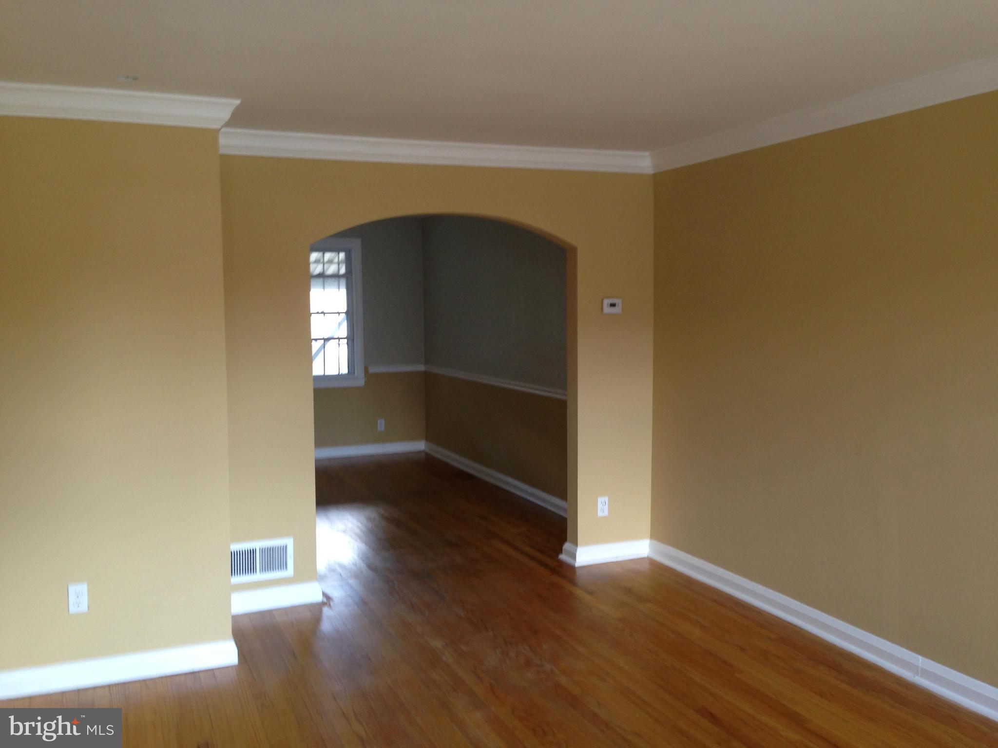 767 Fulbrook Road Baltimore, MD 21222 - Photo 17 of 17 Living Room