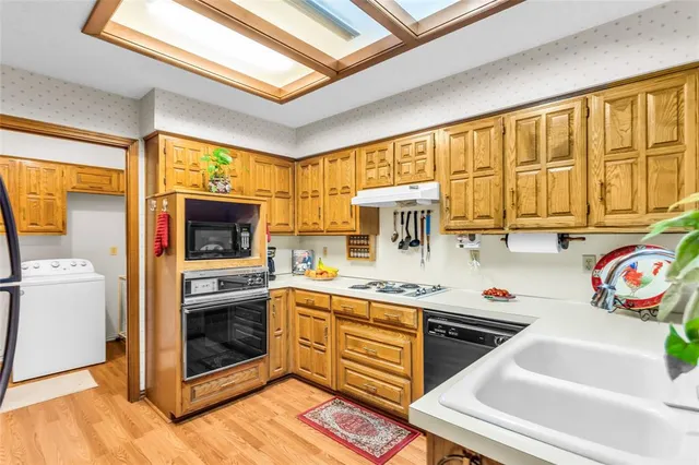 $285,000 | 1013 Canyon Ridge Drive, DeSoto, TX 75115