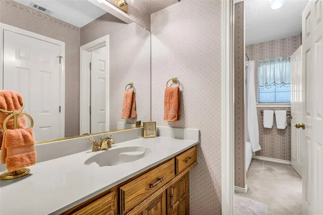 $285,000 | 1013 Canyon Ridge Drive, DeSoto, TX 75115