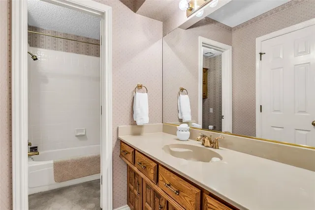 $285,000 | 1013 Canyon Ridge Drive, DeSoto, TX 75115