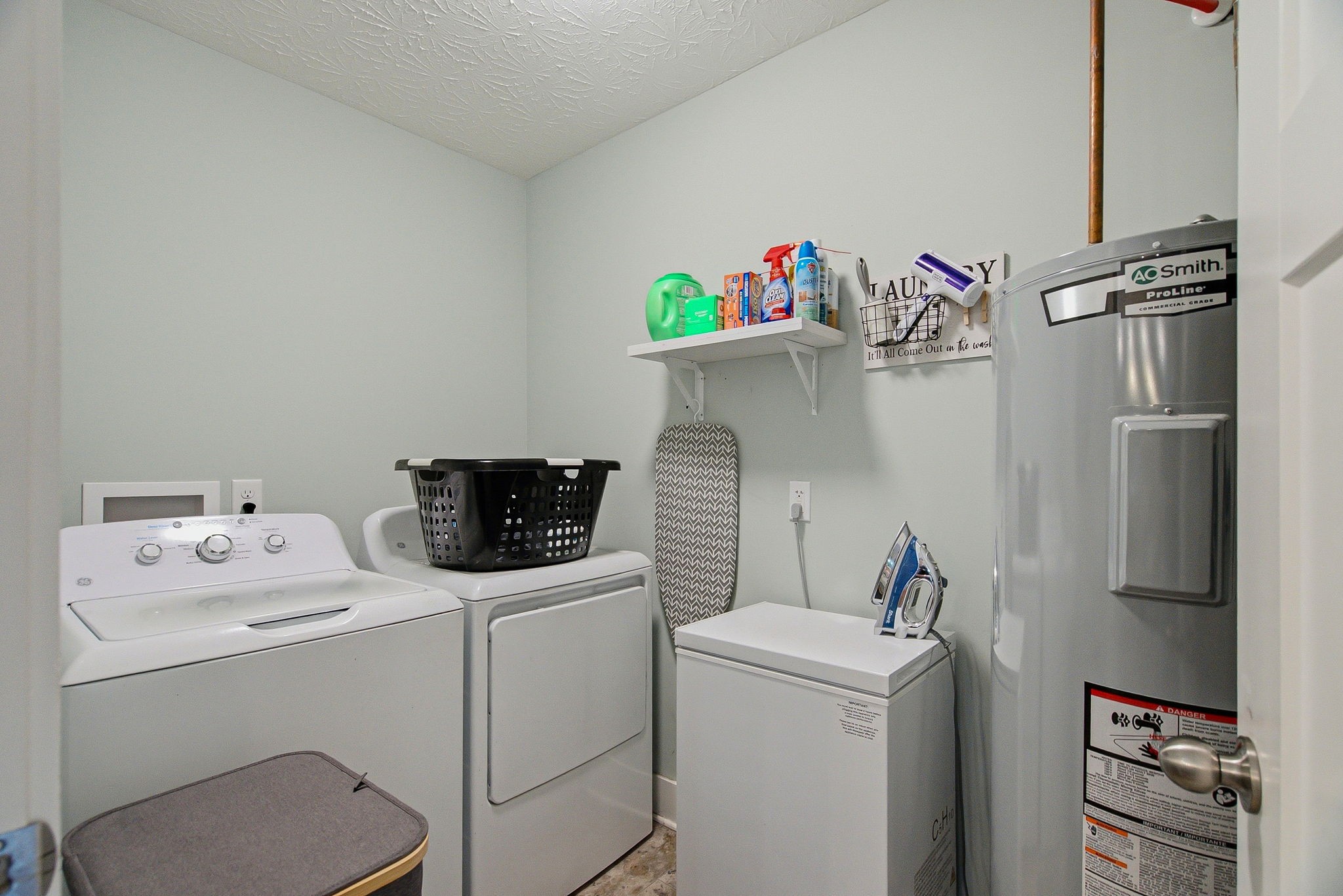 222 Hog Back Ridge Road Bethpage, TN 37022 - Photo 17 of 28 a utility room with dryer and washer