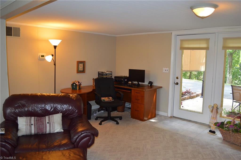 227 Miller Road Mount Airy, NC 27030 - Photo 10 of 30 Gallery Image 10
