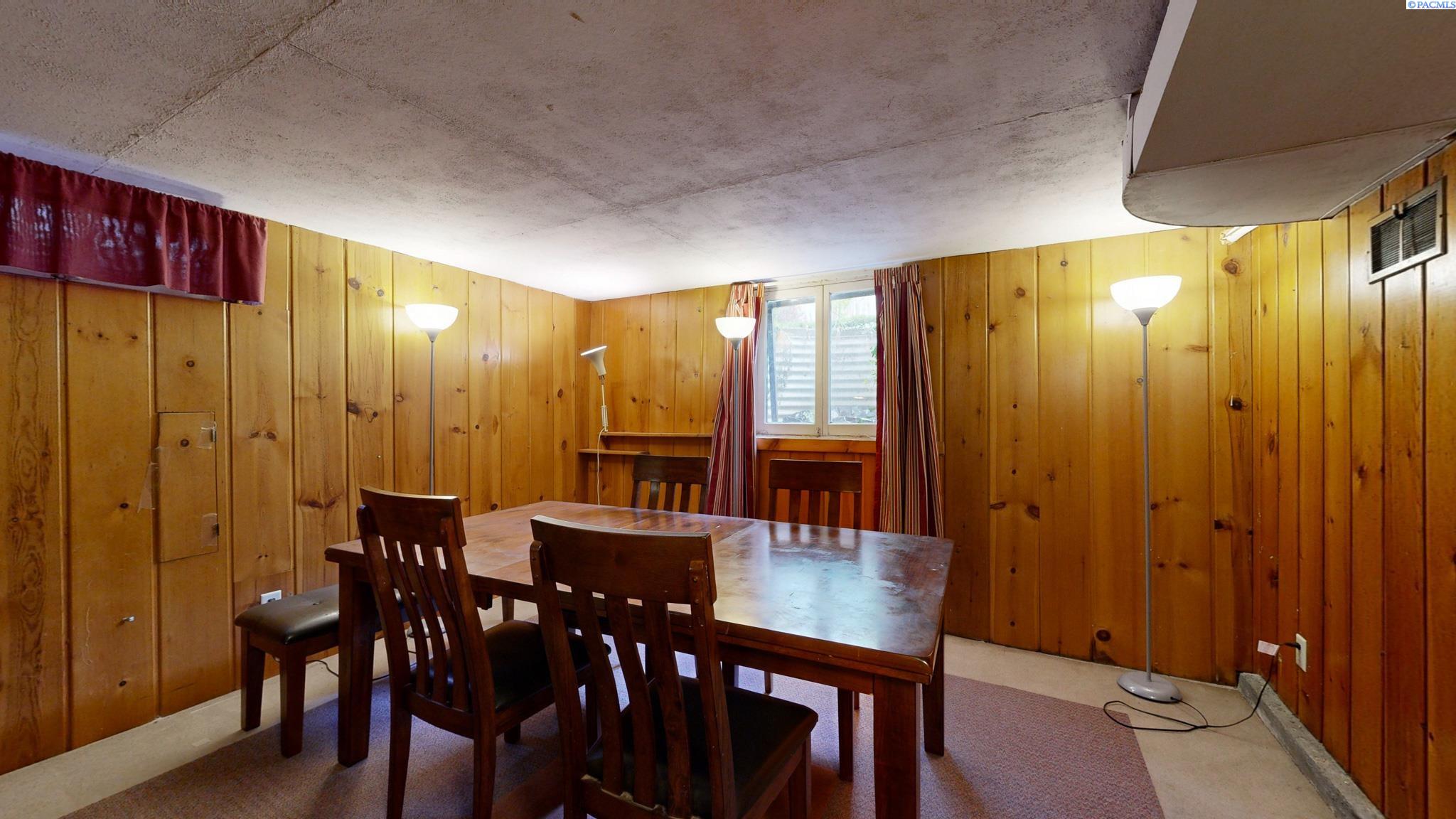 930 Northwest Fisk Street Pullman, WA 99163 - Photo 14 of 21 Gallery Image 14