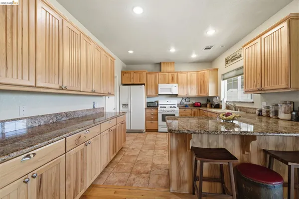 $449,000 | 1970 Navarro Street, La Grange, CA 95329