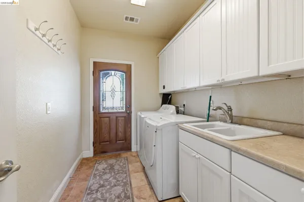 $449,000 | 1970 Navarro Street, La Grange, CA 95329