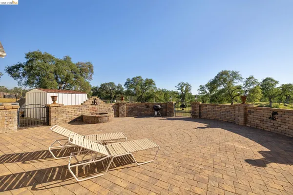 $449,000 | 1970 Navarro Street, La Grange, CA 95329