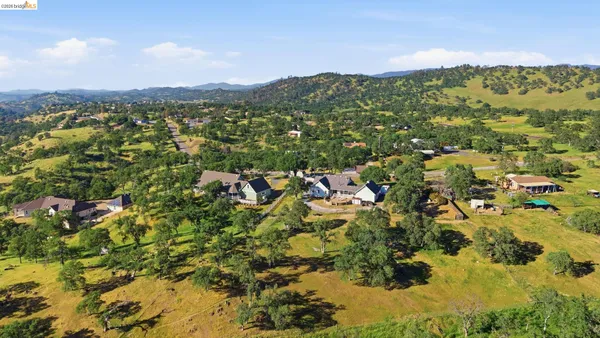 $449,000 | 1970 Navarro Street, La Grange, CA 95329