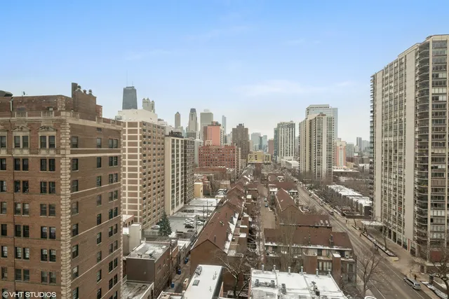 $2,850 | 88 West Schiller Street, Unit 1504, Chicago, IL 60610