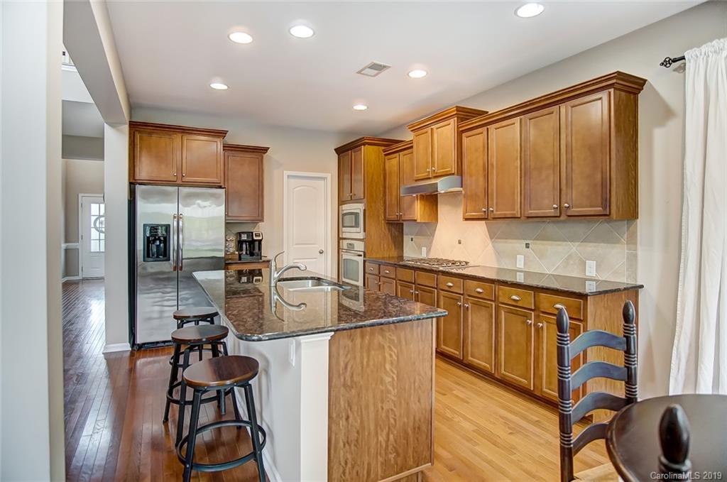 645 Reliance Court Tega Cay, SC 29708 - Photo 6 of 47