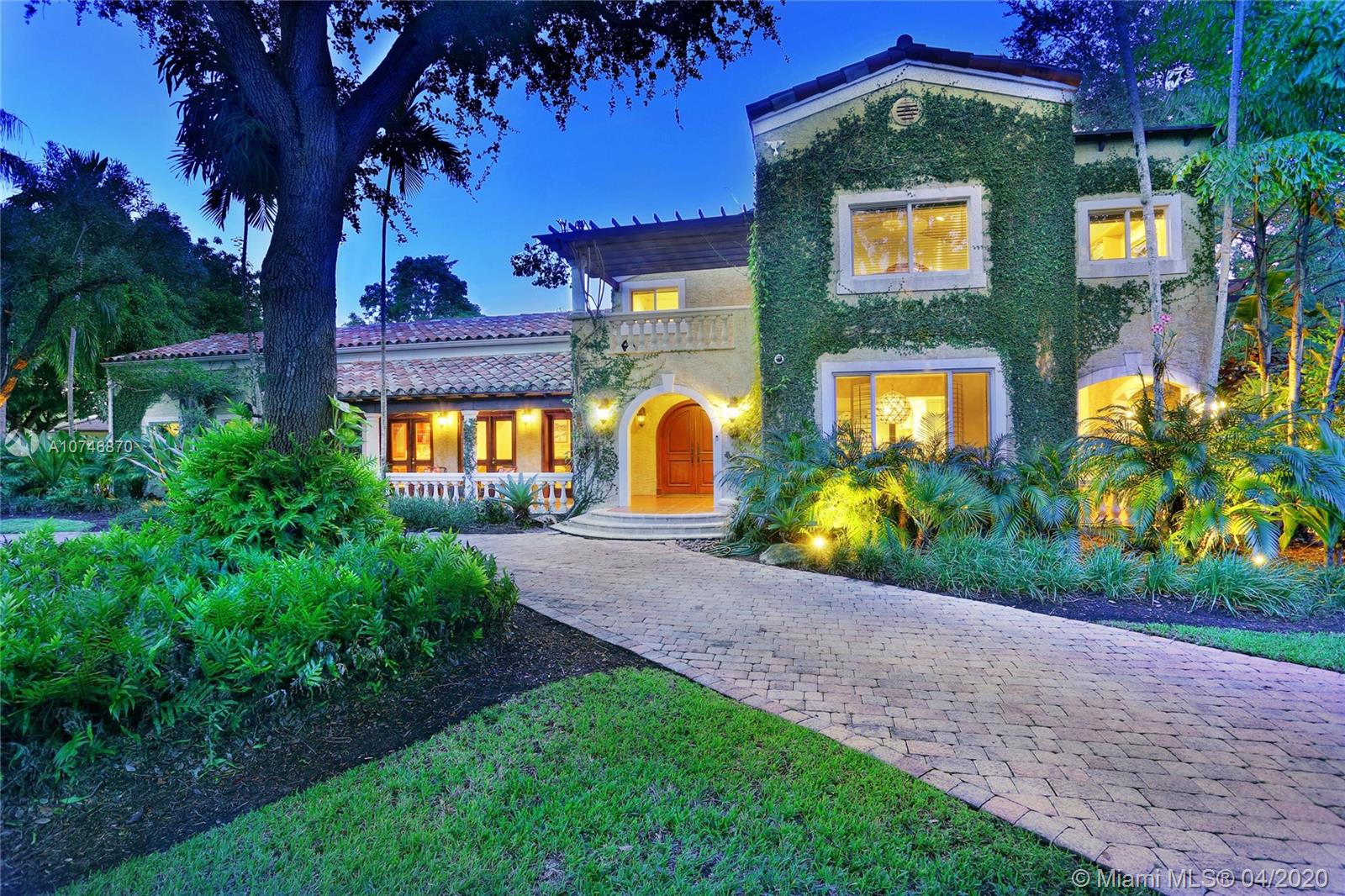 11401 Southwest 69th Avenue Pinecrest, FL 33156 - Photo 1 of 55