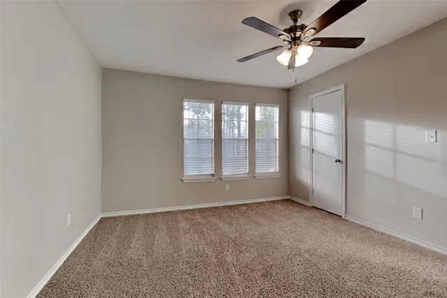 $2,400 | 5402 Woodville Lane, Spring, TX 77379