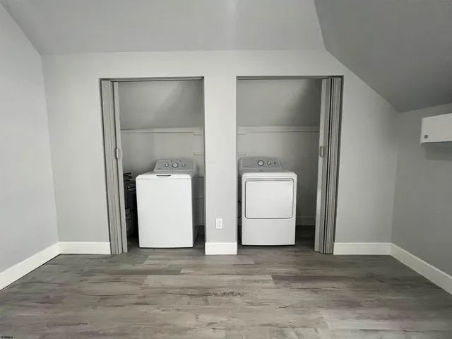 a view of room with utility room