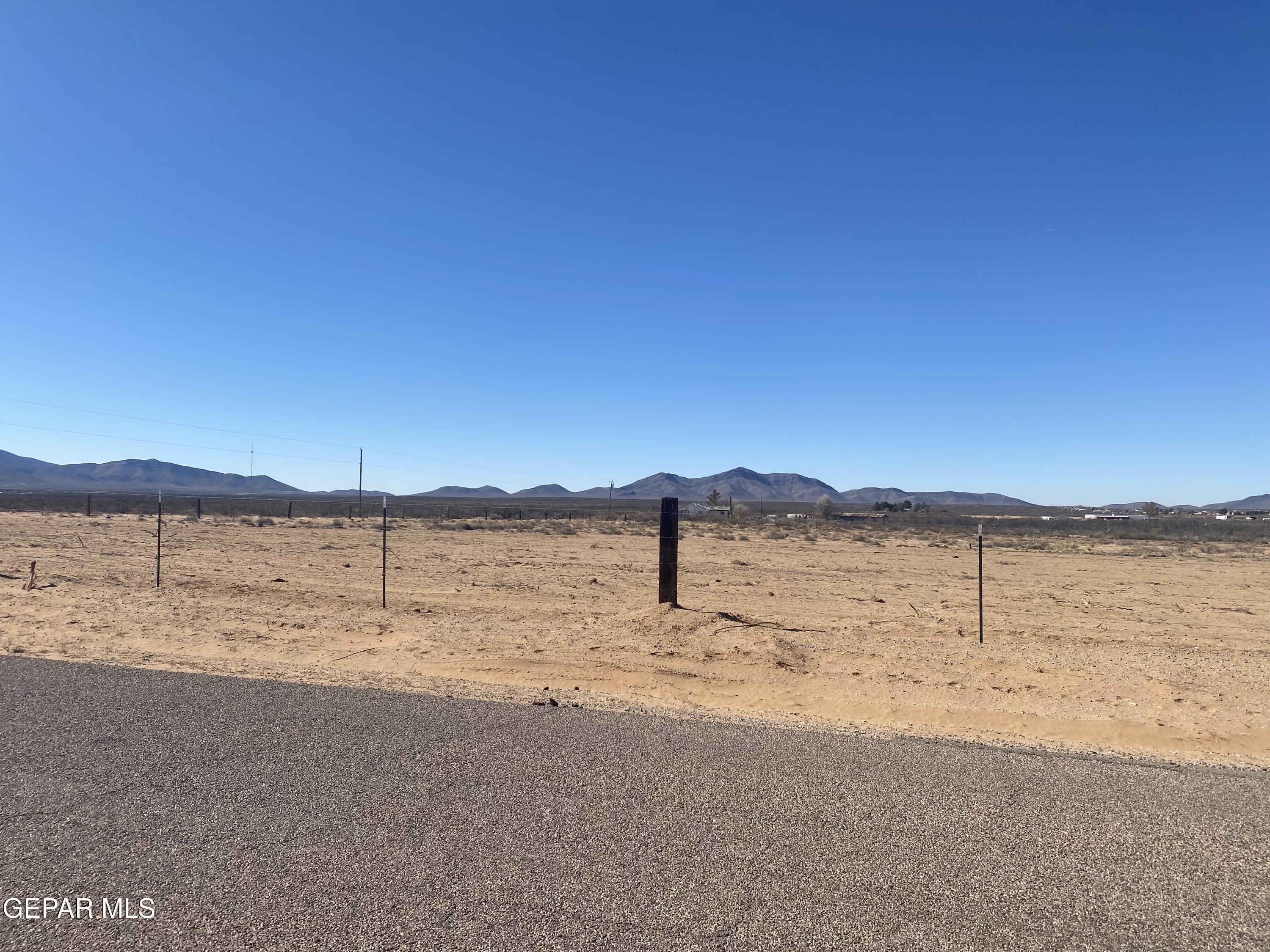 1001 Finley Street Chaparral, NM 88081 - Photo 9 of 16 a view of lake view and mountain