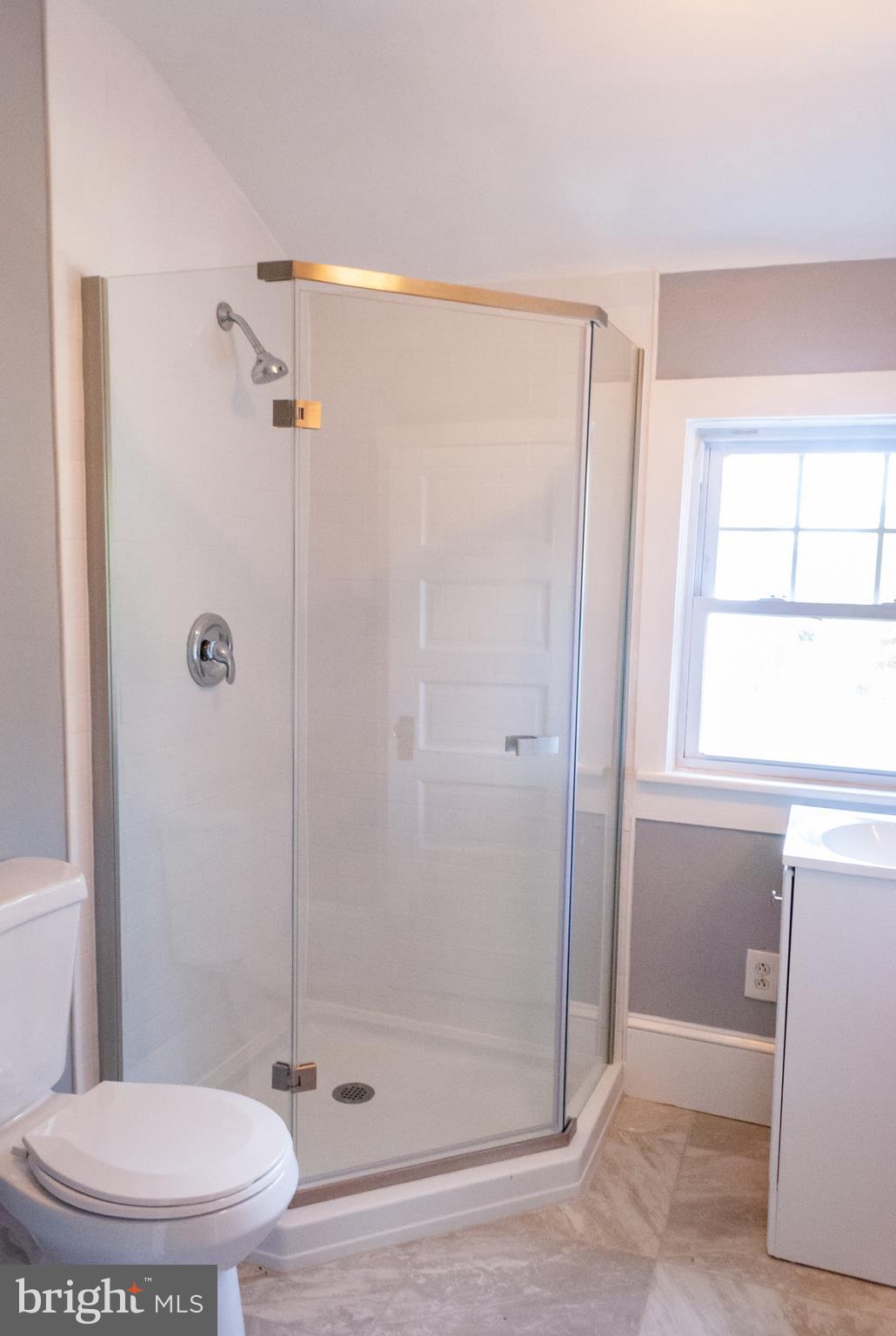 830 Bridgeboro Street Riverside, NJ 08075 - Photo 18 of 25 Master Bathroom