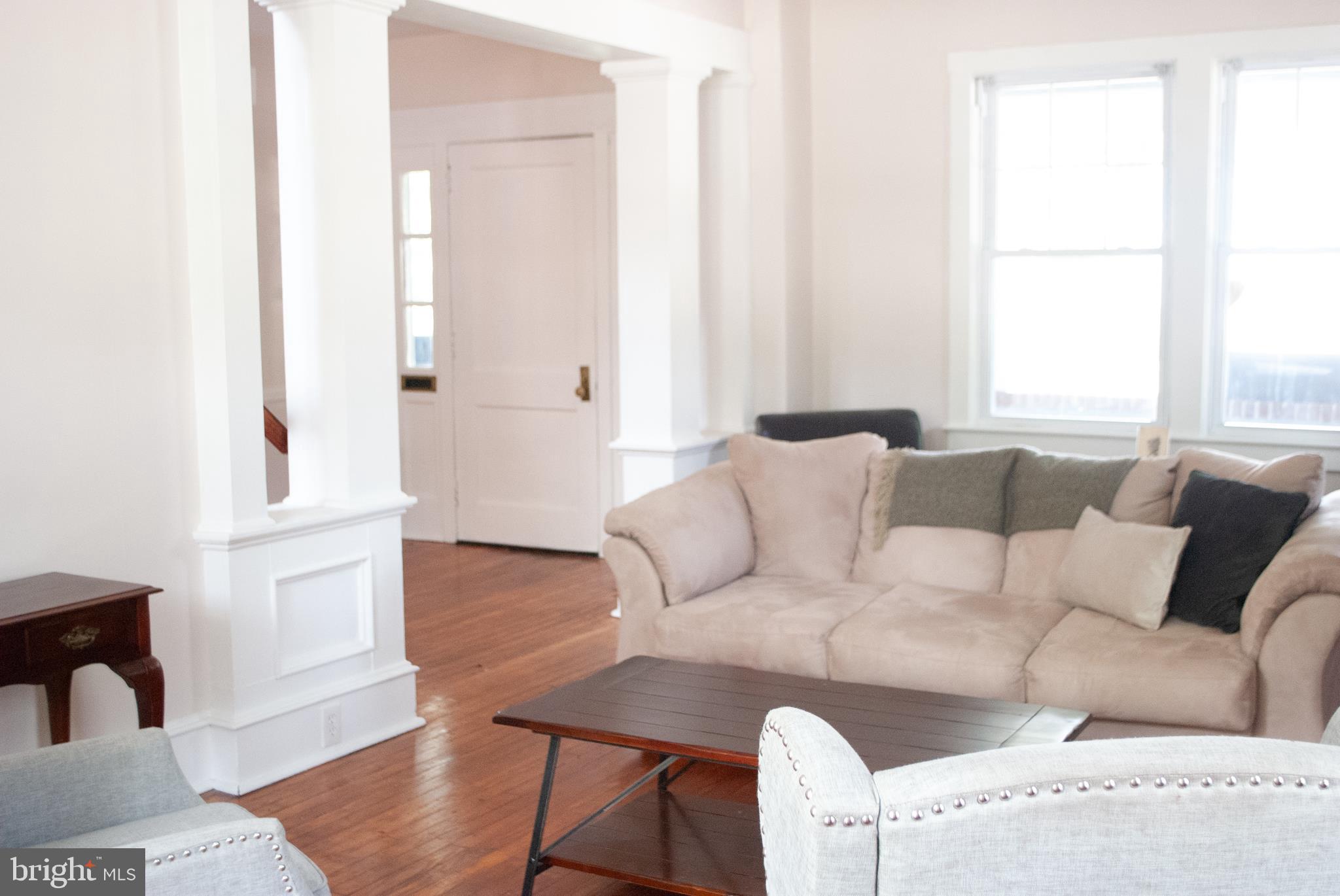 830 Bridgeboro Street Riverside, NJ 08075 - Photo 5 of 25 Living room