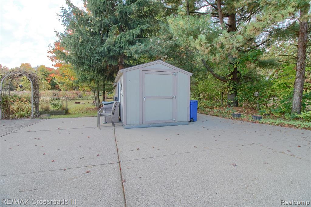38111 Judd Road Belleville, MI 48111 - Photo 39 of 39