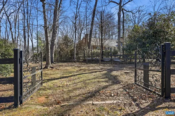 $1,800,000 | 829 Flordon Drive, Charlottesville, VA 22901