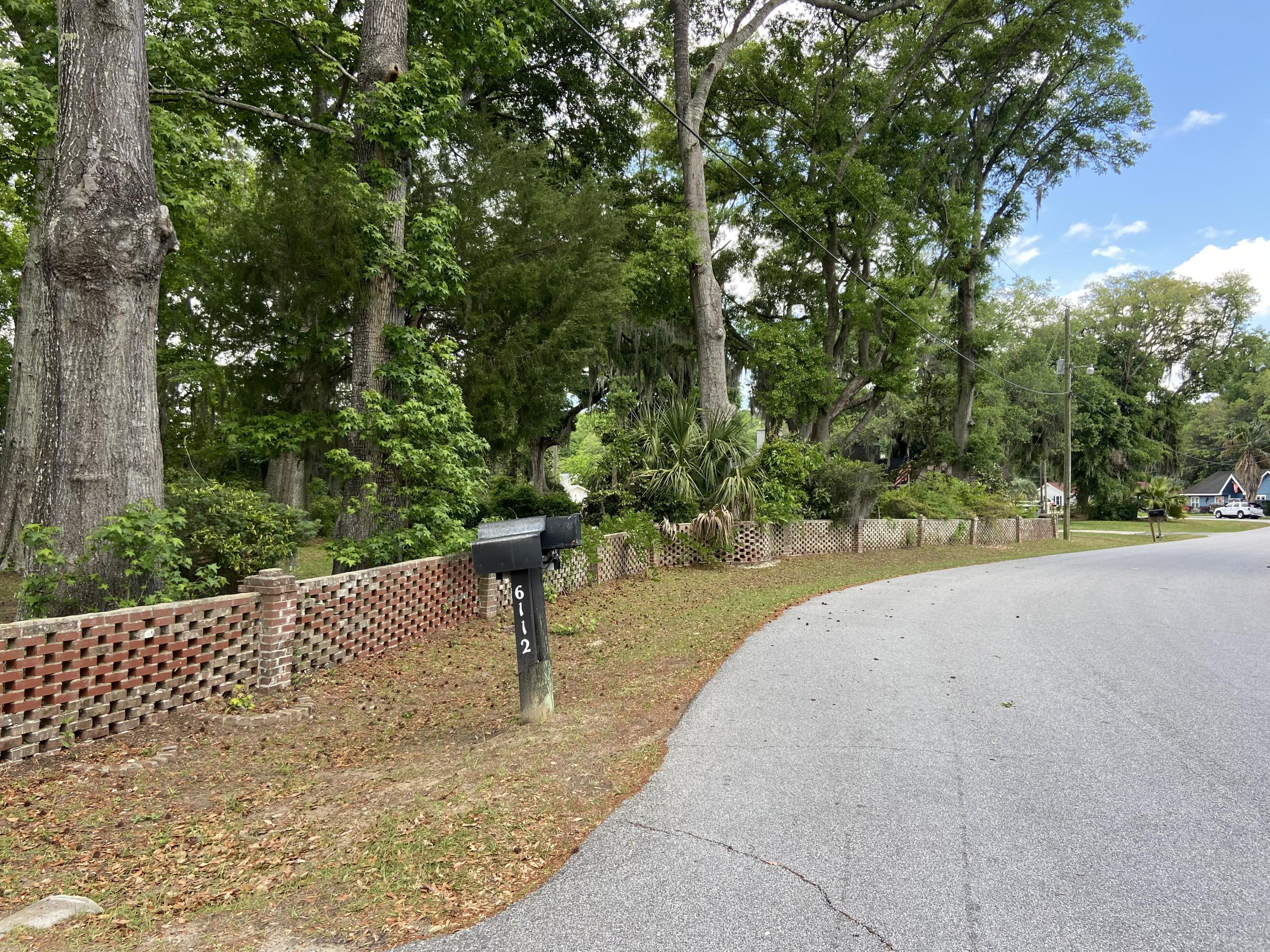 6112 Vaux Road Beaufort, SC 29906 - Photo 8 of 30 IMG_5777