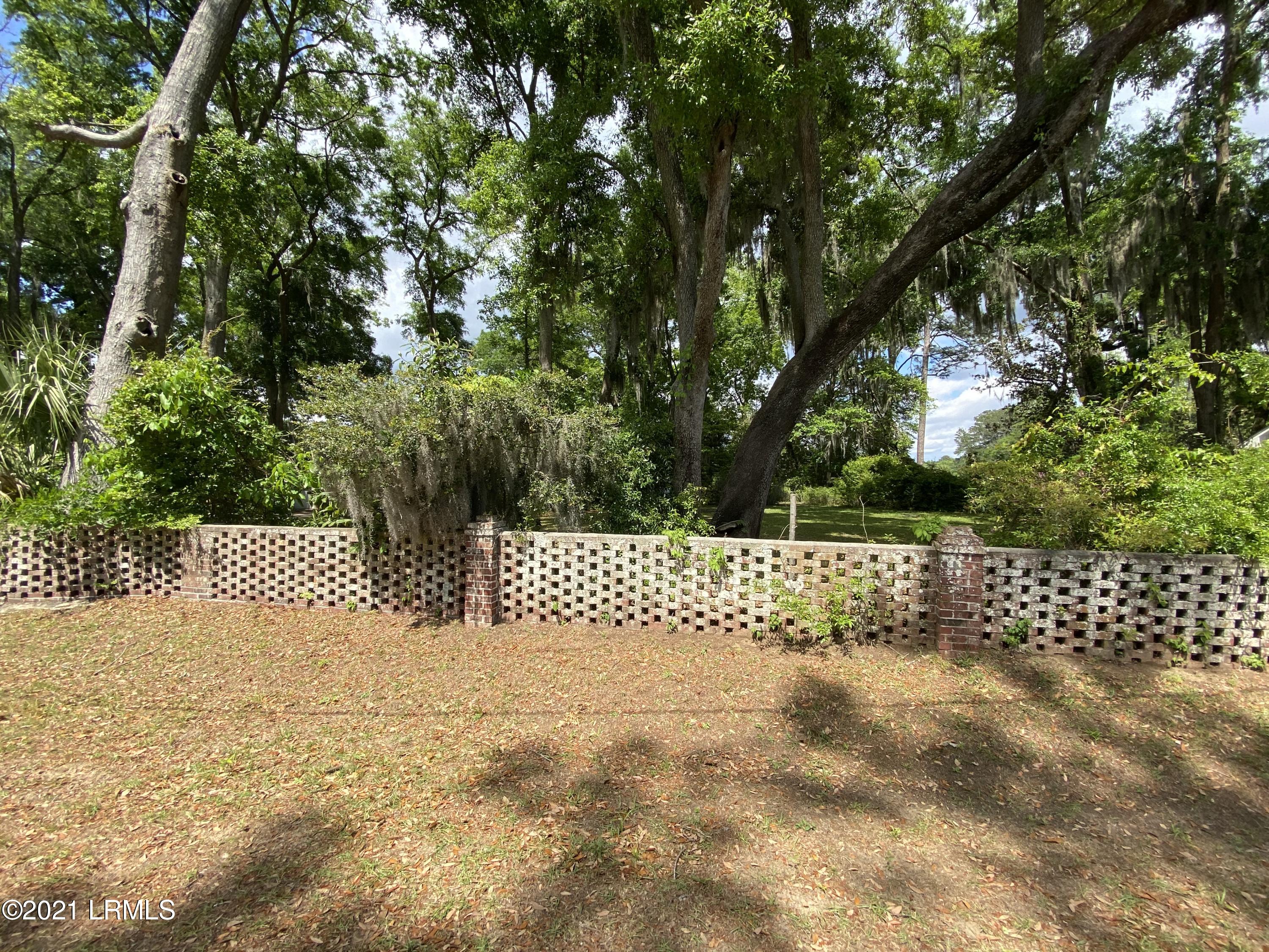 6112 Vaux Road Beaufort, SC 29906 - Photo 9 of 30 IMG_5779