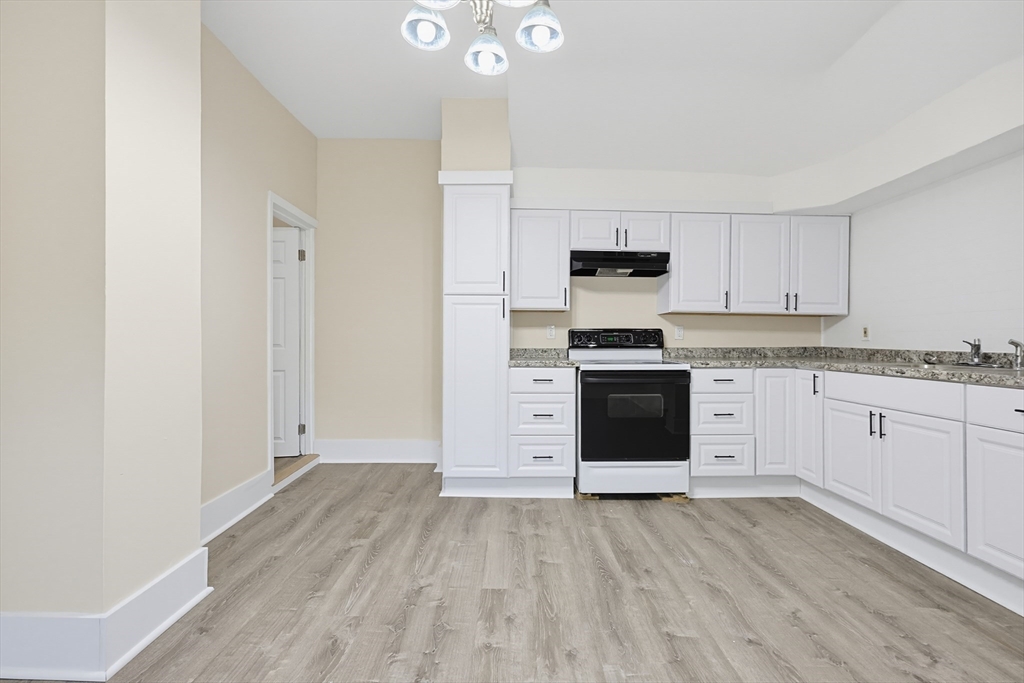 230 Pleasant Street Worcester, MA 01609 - Photo 17 of 41