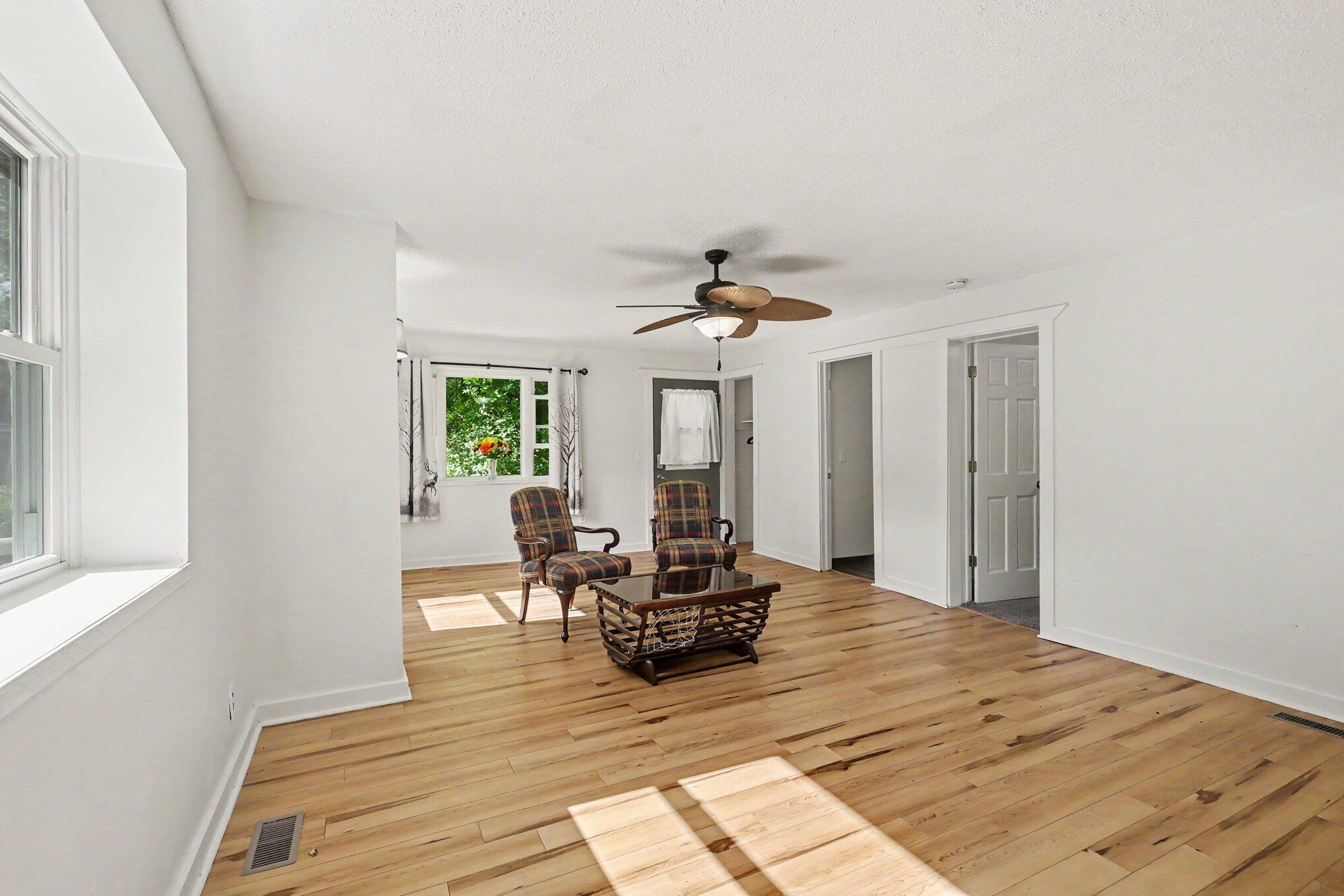 522 West Englewood Road Twin Lake, MI 49457 - Photo 7 of 28 007_file_2144