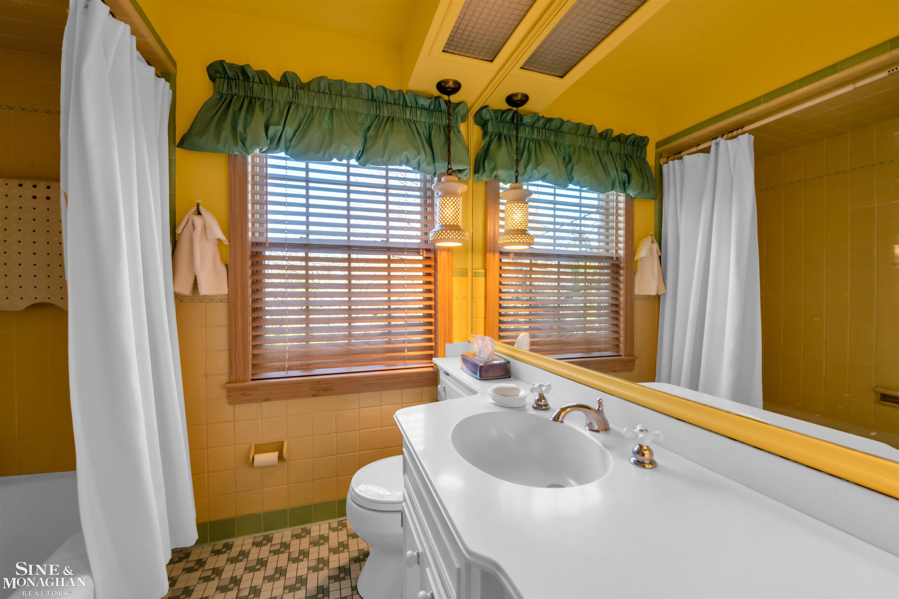 36 Beacon Hill Road Grosse Pointe Farms, MI 48236 - Photo 28 of 49