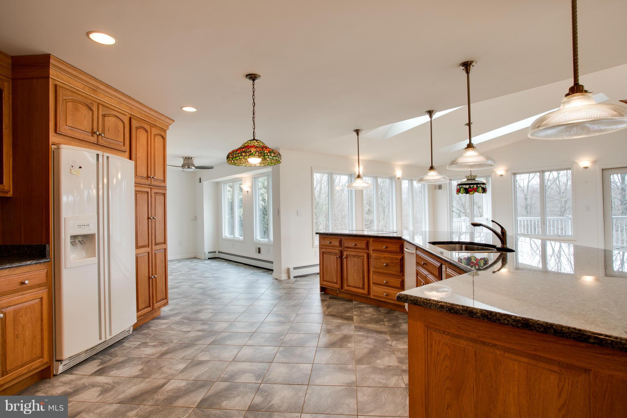 14960 Frederick Road Woodbine, MD 21797 - Photo 3 of 30 Kitchen