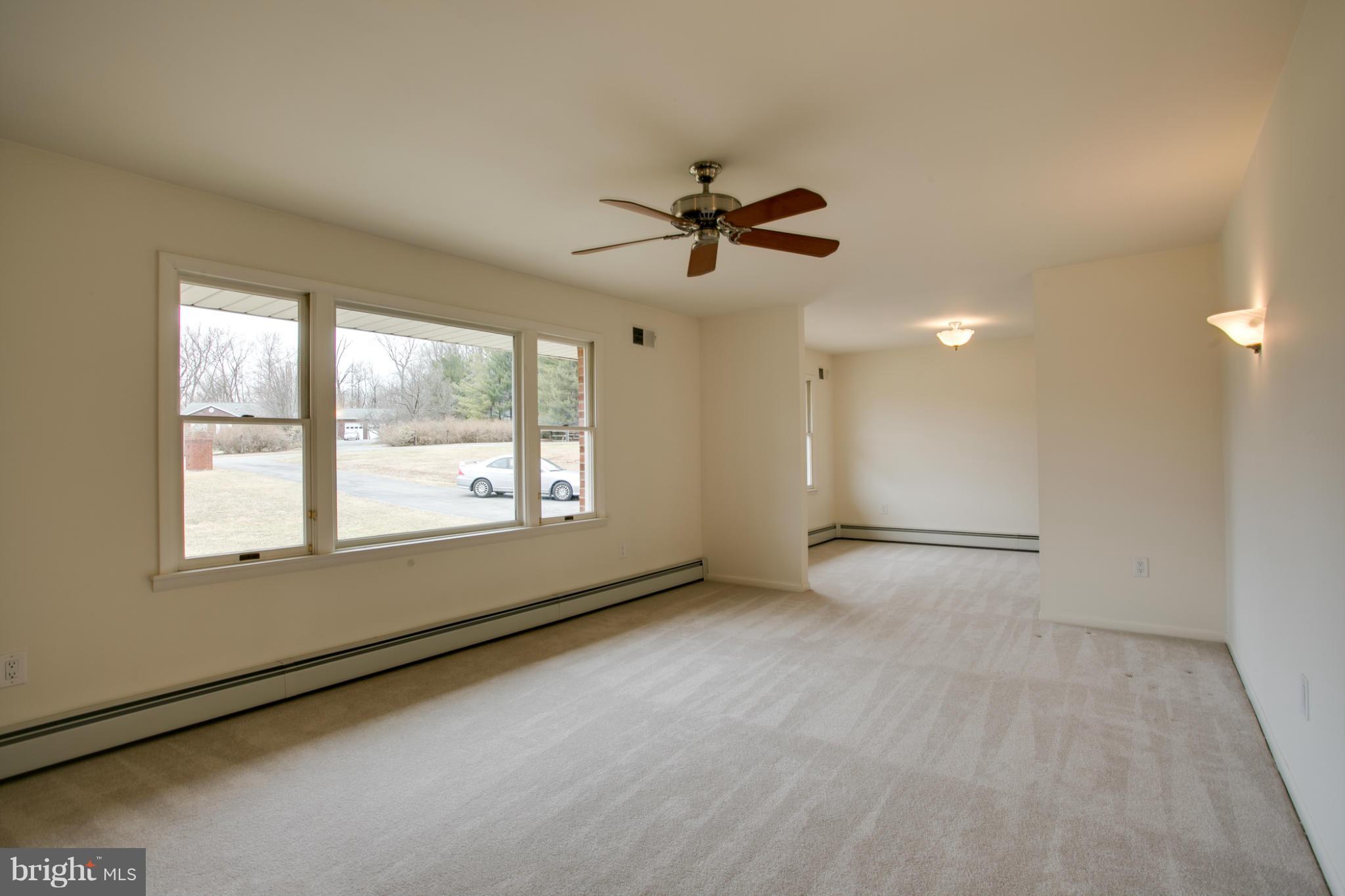 14960 Frederick Road Woodbine, MD 21797 - Photo 22 of 30 Living Room/Dining Room