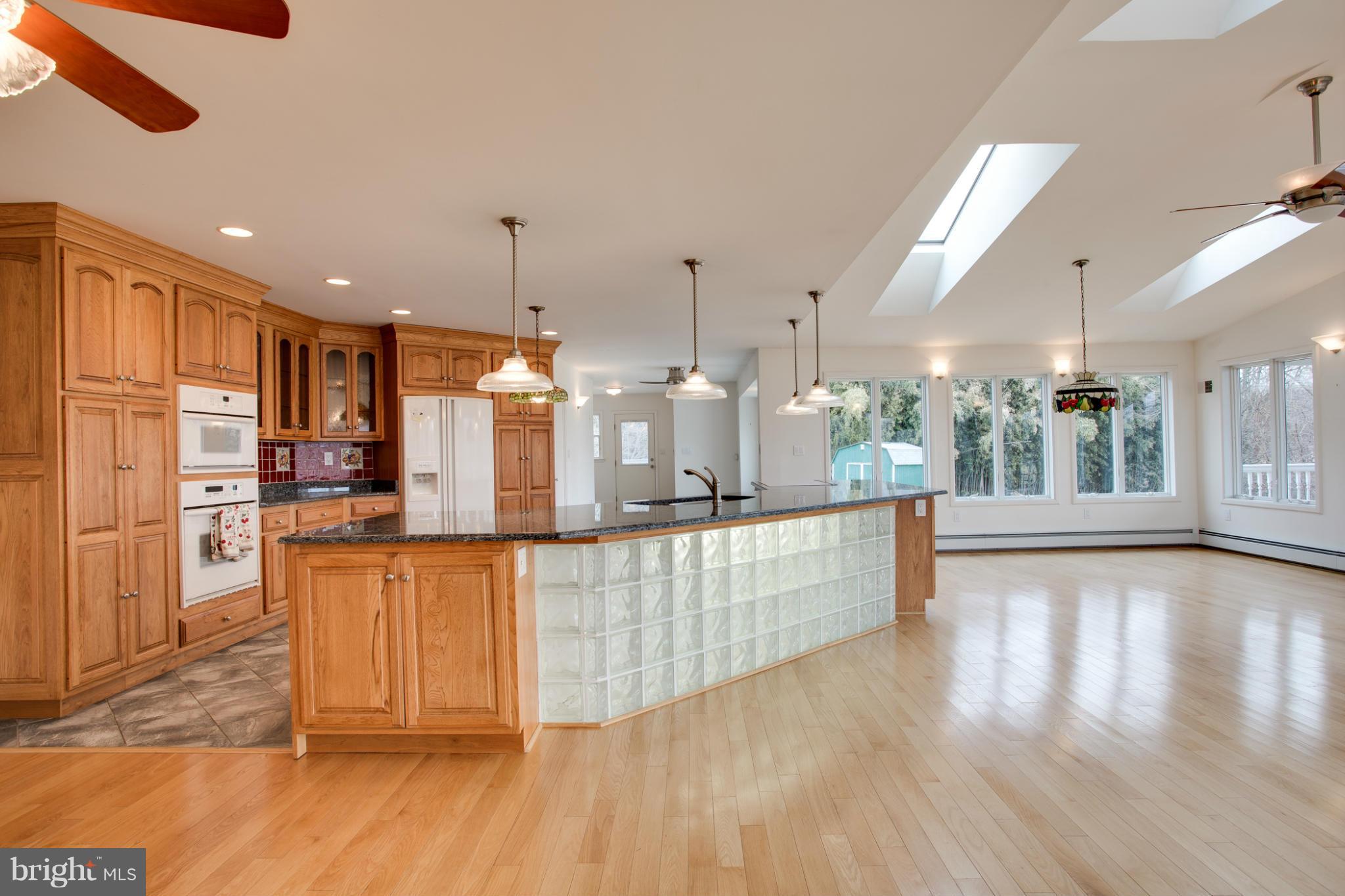 14960 Frederick Road Woodbine, MD 21797 - Photo 5 of 30 Kitchen