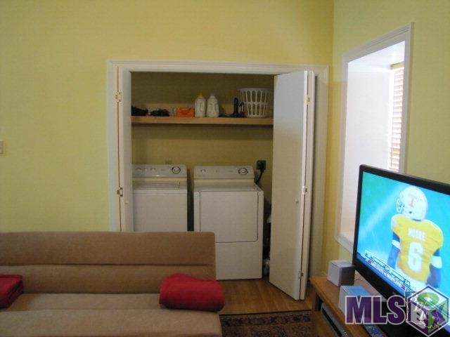 2027 F Brady Road Theriot, LA 70397 - Photo 11 of 12 Washer & Dryer