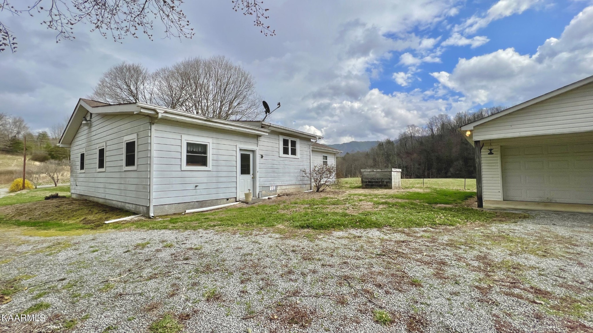 1547 Dripping Springs Road Seymour, TN 37865 - Photo 9 of 58