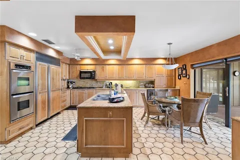 $14,900,000 | 3695 Gordon Drive, Naples, FL 34102