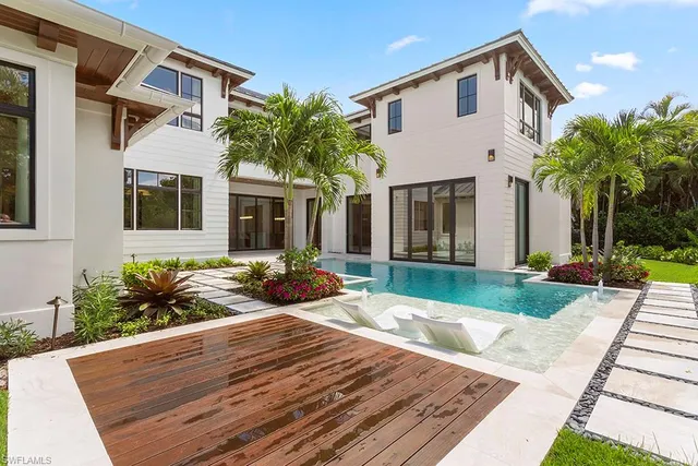 $13,500,000 | 774 South Golf Drive, Naples, FL 34102