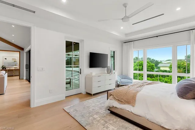 $13,500,000 | 774 South Golf Drive, Naples, FL 34102