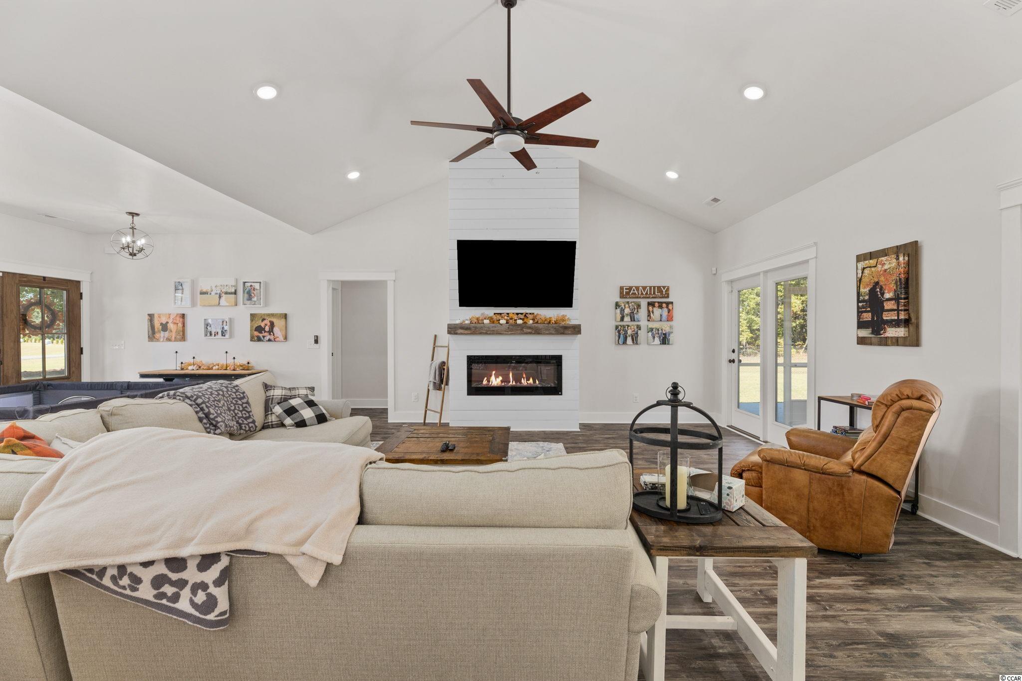 1459 Huggins Shortcut Road Galivants Ferry, SC 29544 - Photo 8 of 40 Gallery Image 8