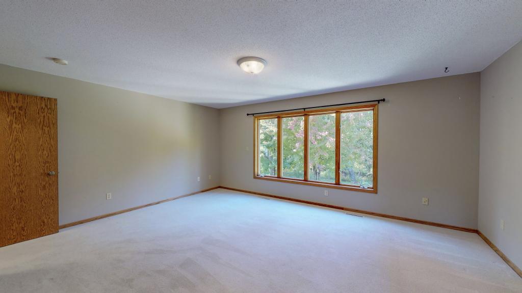 1803 11th Street Southwest Rochester, MN 55902 - Photo 14 of 36