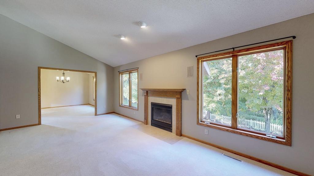 1803 11th Street Southwest Rochester, MN 55902 - Photo 5 of 36