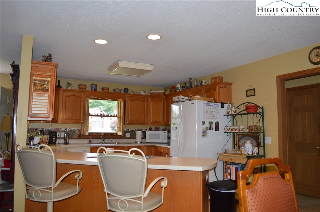 215 River Bend Road Sparta, NC 28675 - Photo 8 of 46 Gallery Image 8