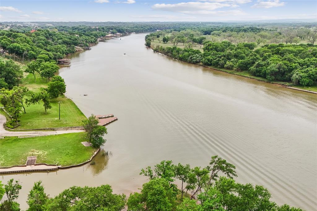 700 Cactus Rio Weatherford, TX 76087 - Photo 4 of 40 Gallery Image 4