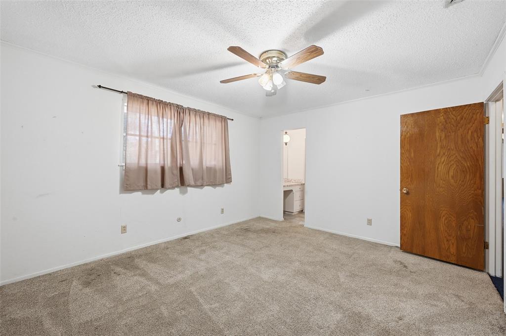 1508 Red Oak Circle Azle, TX 76020 - Photo 22 of 27