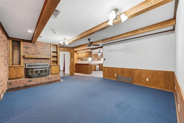 $360,000 | 1508 Red Oak Circle, Azle, TX 76020