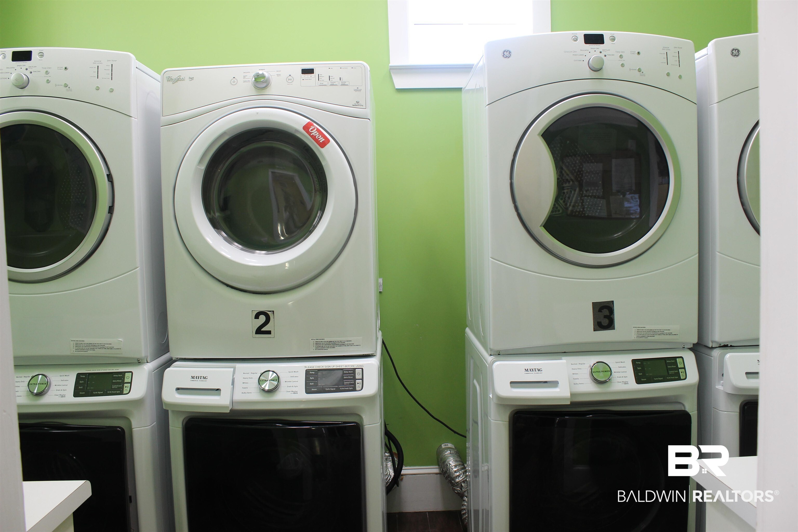 12025 Raptor Court Elberta, AL 36530 - Photo 9 of 32 Laundry